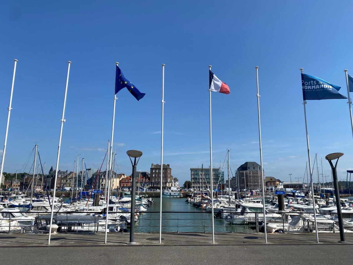 ディエップBeau Studio Cosy Calme En Face Du Port Sur Le Quaiアパートメント エクステリア 写真